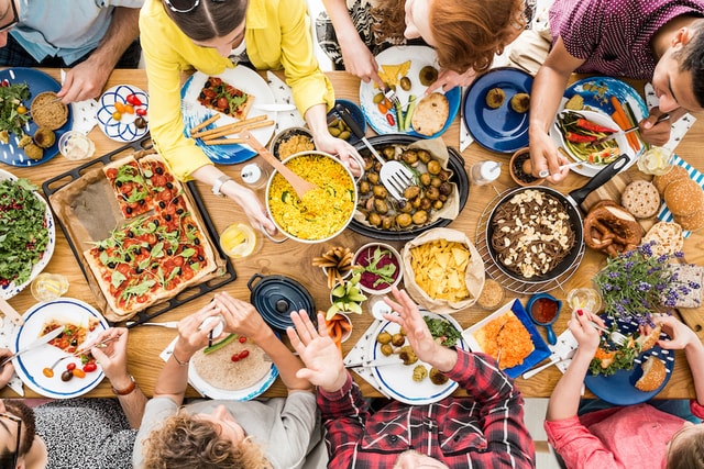 Ini manfaat buat lo menggunakan strategi food photography buat bisnis kuliner lo